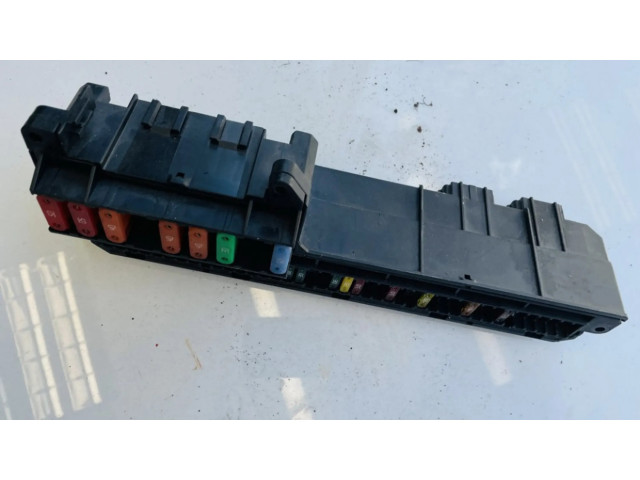 Pojistková skříňka 6114695733002, 61146957330-02 BMW 5 E60 E61 2006