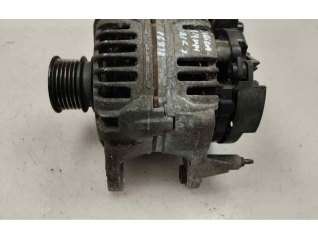 Блок предохранителей 037903025M   Seat Ibiza II (6k)    