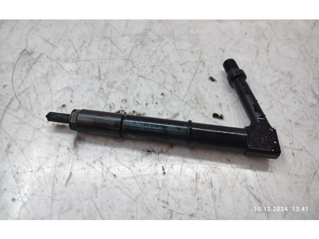 Vstřikovač Nissan Navara D22