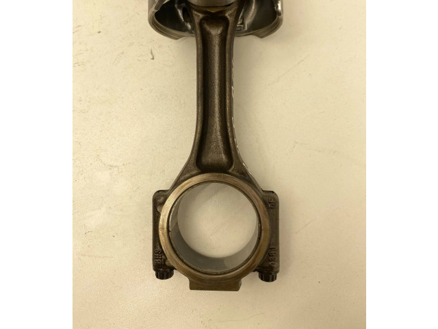  Поршень с шатуном AXD   Volkswagen Transporter - Caravelle T5  