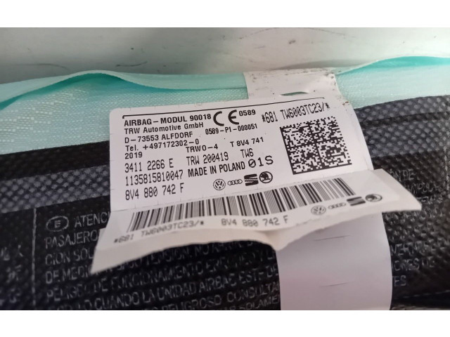 Боковая подушка безопасности 8v4880742f   Audi RS3