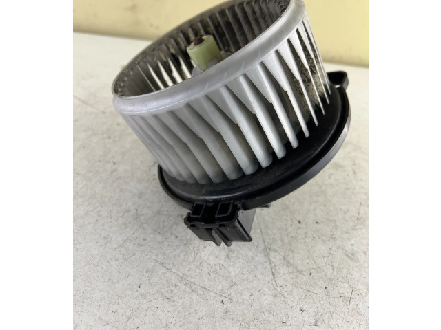 Вентилятор печки 2727000212 Subaru Outback