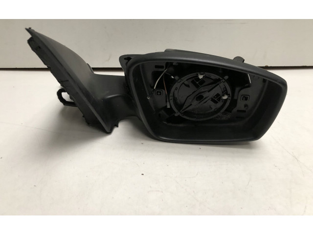 Зеркало электрическое Skoda Fabia Mk3 (NJ) 2015 - 2021 года