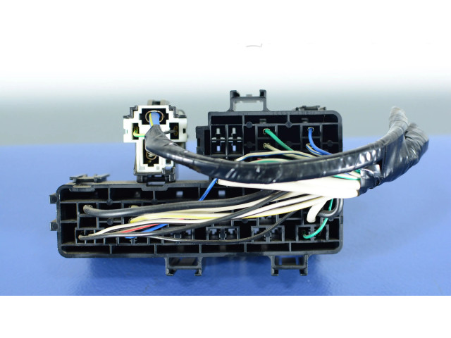   Pojistková skříňka LB800100B, LB800100B   Subaru Legacy 2008