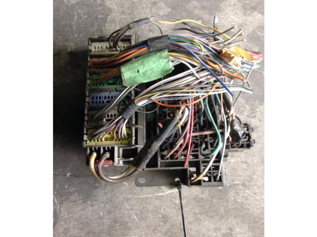   Pojistková skříňka    Fiat Strada 1996