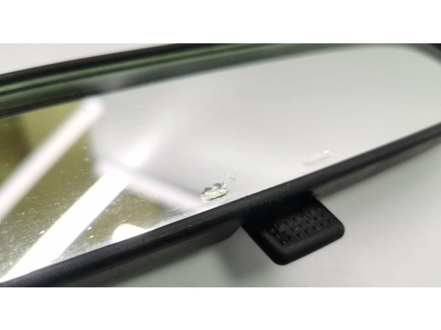 Зеркало заднего вида (в салоне)