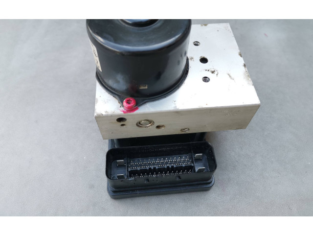 Блок АБС 30643982, 04W263   Volvo  V70  2005 - 2008 года