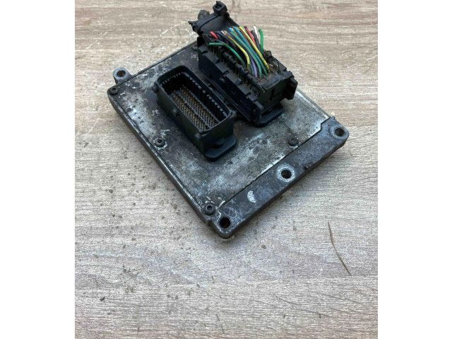 Блок управления двигателем Блок управления 55352688 Saab 9-3 Ver1
