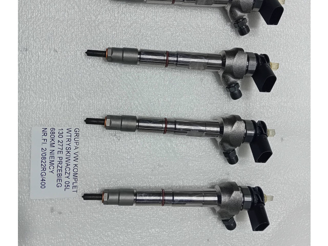 Комплект форсунок 05L130277E, 0445110835 Skoda Octavia Mk4