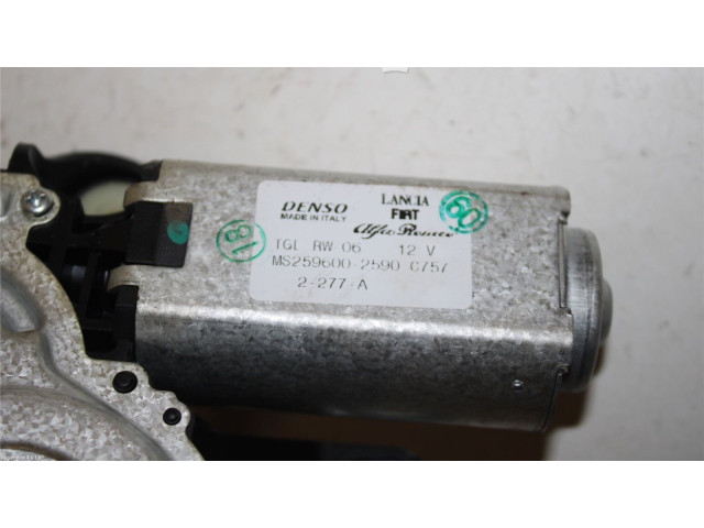 Моторчик заднего дворника 52053067, 51883637    Fiat 500L