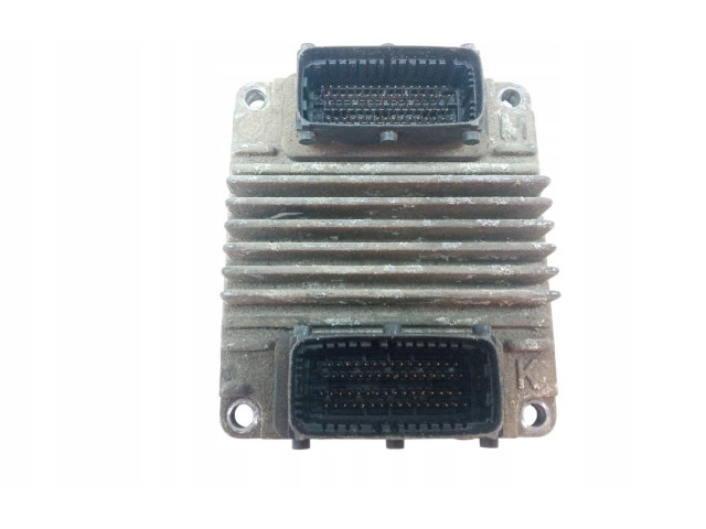 Блок управления двигателя 8973583775, 12249767   Opel Combo C