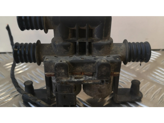 Клапан (клапаны) нагревательного радиатора (яйца)