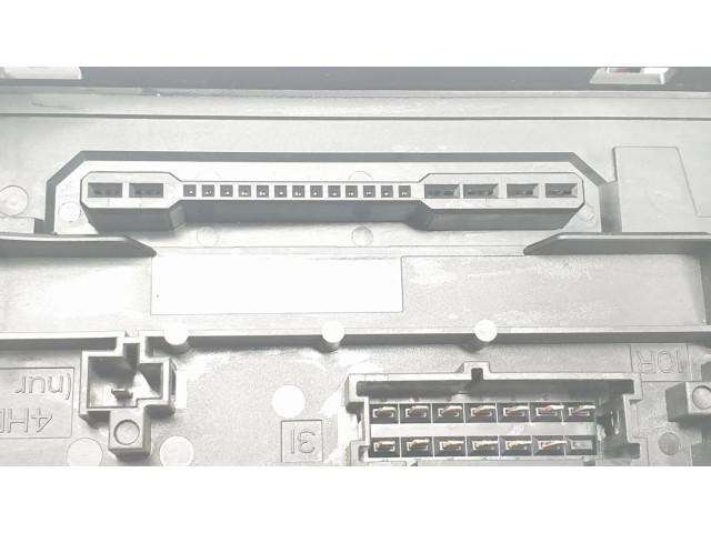 Pojistková skříňka 1670658, A2125407250 Mercedes-Benz E W212 2015