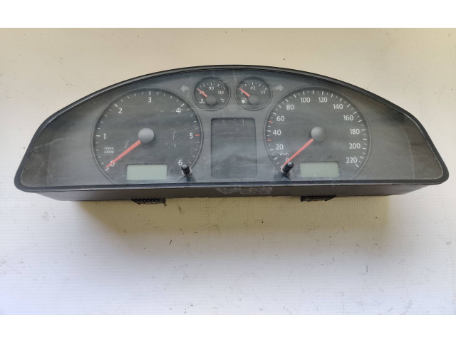 Přístrojová deska Volkswagen Transporter - Caravelle T5 2007 88311346