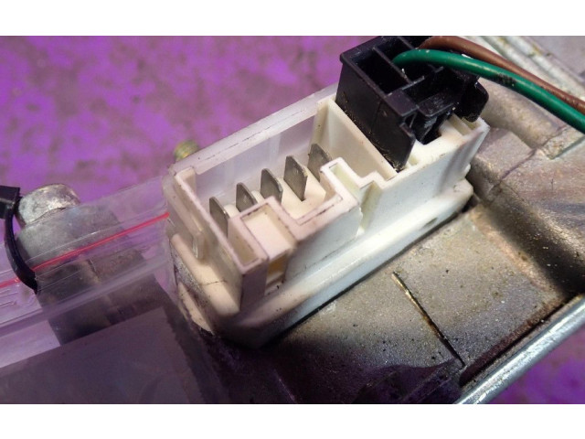 Двигатель стеклоочистителей Fiat Uno