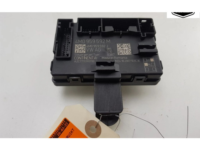 Блок управления центрального замка 4M0959592M, 4M0959592M Audi e-tron