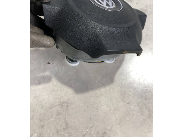 Подушка безопасности водителя 2K5880201F   Volkswagen Caddy