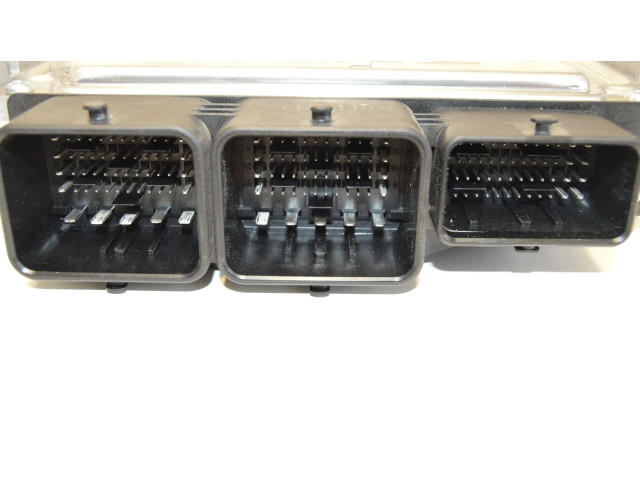 Řídící jednotka Peugeot 5008 2015