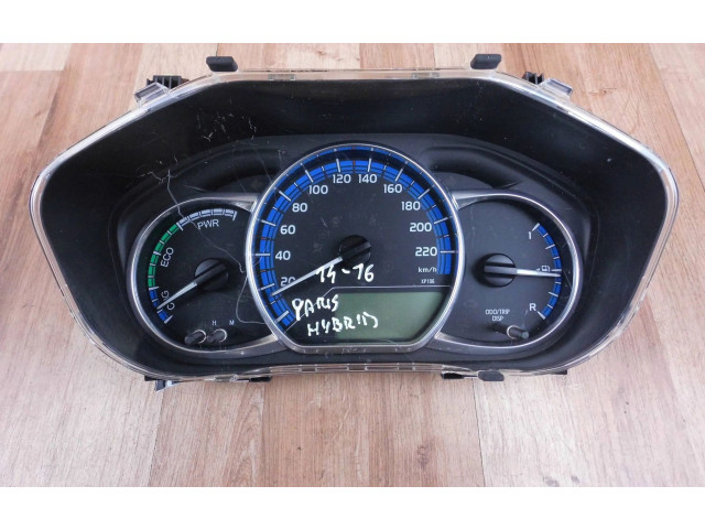 Přístrojová deska Toyota Yaris 2017 838000U390