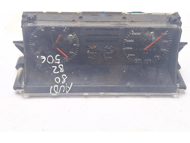 Přístrojová deska Audi 80 90 B2 1985 81117434