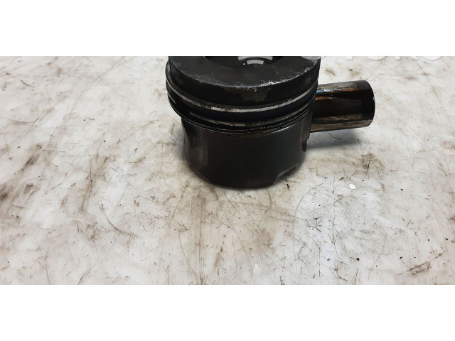 Píst 83L57, R061 Audi Q7 4L