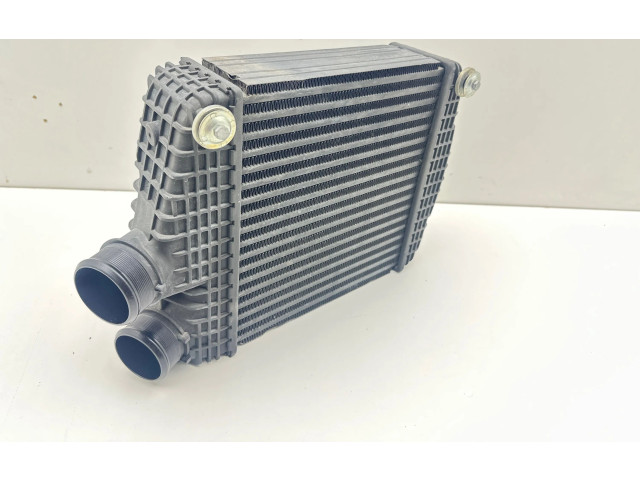 Интеркулер 670039351 Maserati Ghibli