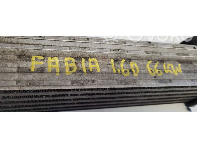 Интеркулер 6R0145805, Y8427002 Skoda Fabia Mk2 (5J)