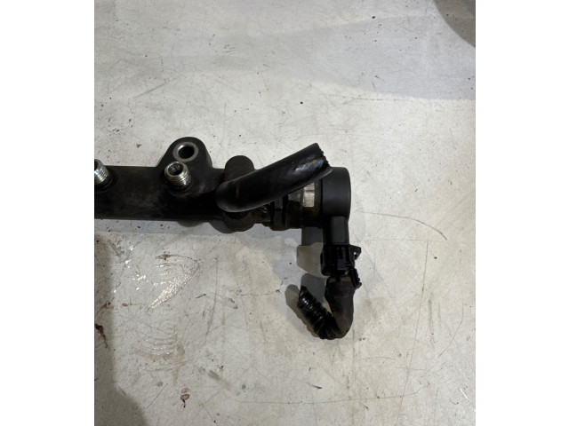 Vstřikovací lišta 0445214133, 238100N021 Toyota Yaris