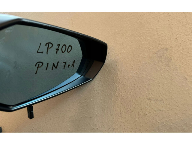 Zpětné zrcátko Lamborghini Urus 2005