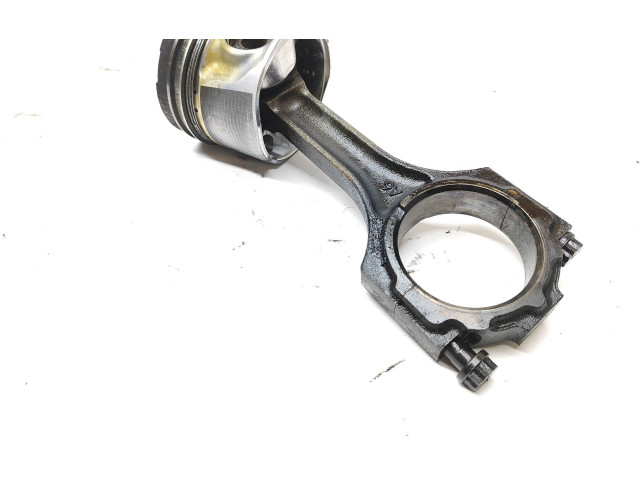 Píst 0217158 Toyota Land Cruiser (J200)