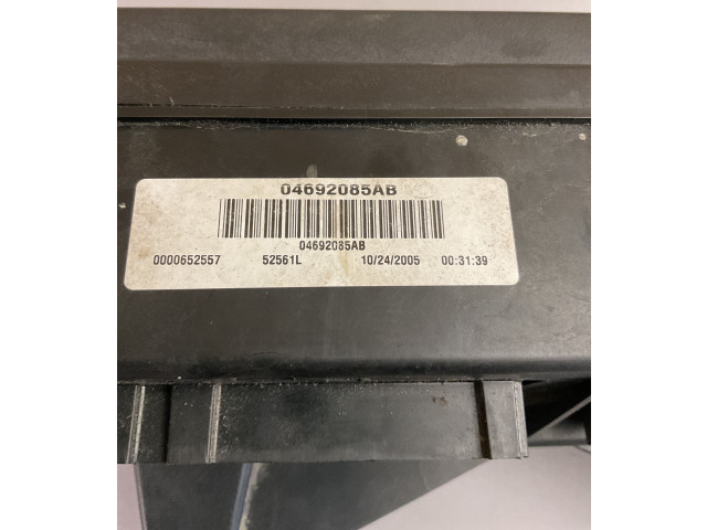 Блок предохранителей 04692085AB, 0000652557 Jeep Commander