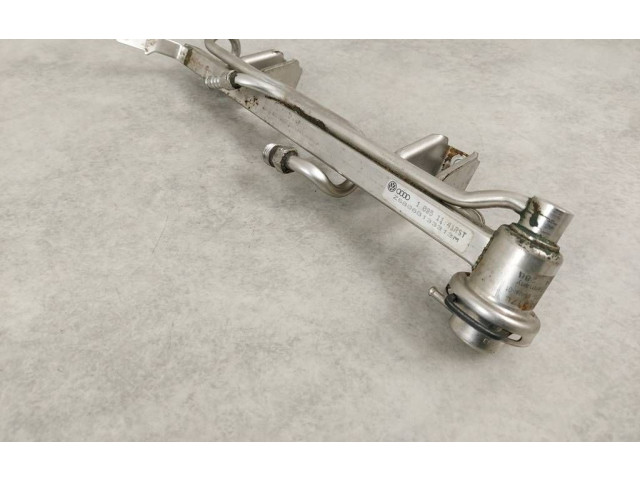 Топливная рампа 06B133313M, 1095114106T Volkswagen PASSAT B5.5