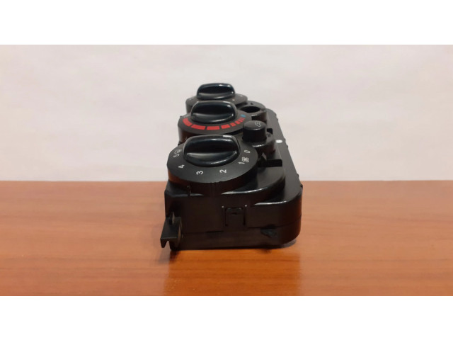 Включатель регулировки салона