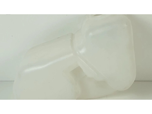 Бачок оконной жидкости