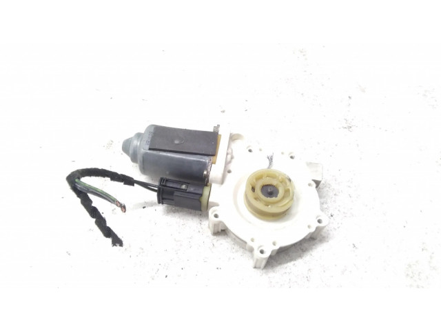 Передний двигатель механизма для подъема окон