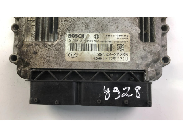 Řídící jednotka 391022A765, 0281015238 KIA Ceed 2013
