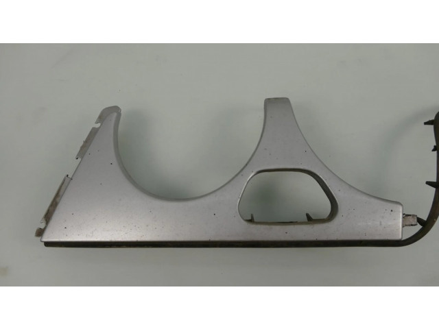 Отделка переднего фонаря