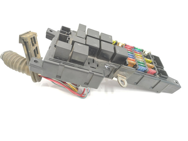 Блок предохранителей  678449, 518826011   Volvo XC90    