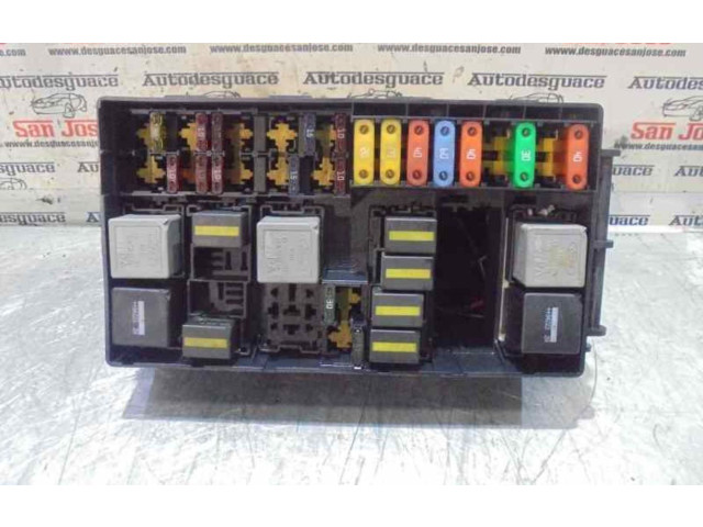 Блок предохранителей 7T1T14A067AA   Ford Transit -  Tourneo Connect    