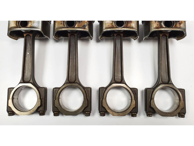  Поршень с шатуном  04777716AA  Mini One - Cooper R50 - 53  