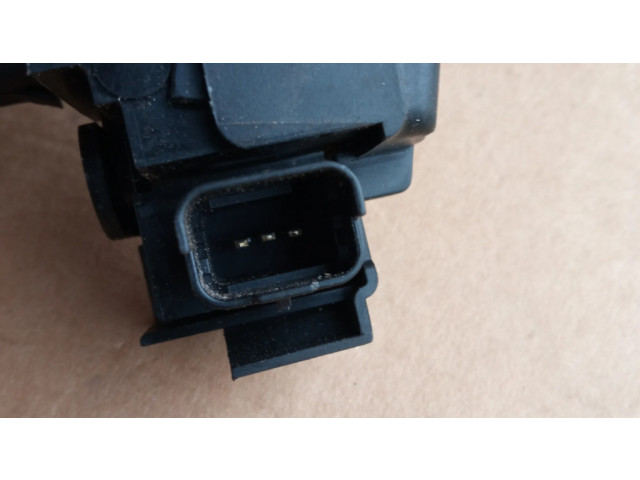 Замок заднего стекла 9804762080    Citroen C4 II Picasso 2013-2018 года