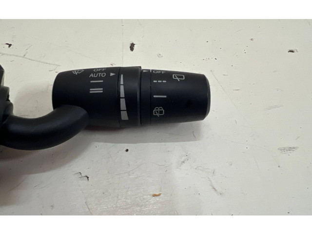 Ручка стеклоочистителей Mazda CX-3