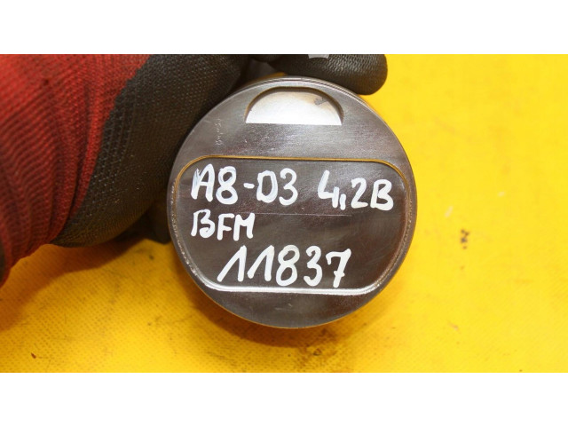 Píst    Audi A8 S8 D3 4E     