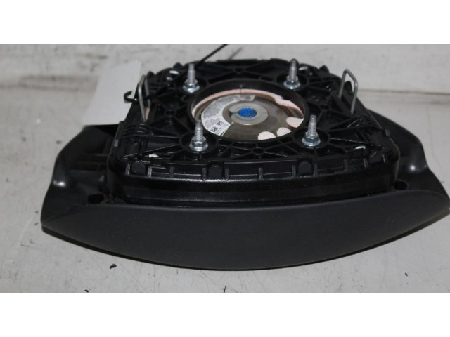 Подушка безопасности водителя Dacia Duster