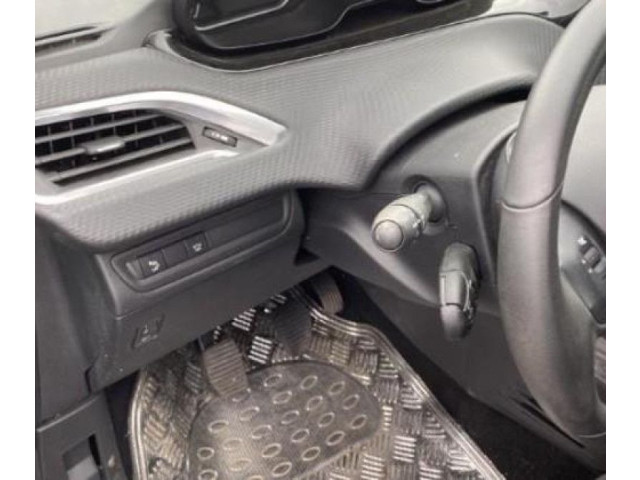 Спидометр (приборный щиток)    9825986180   Peugeot 2008 I