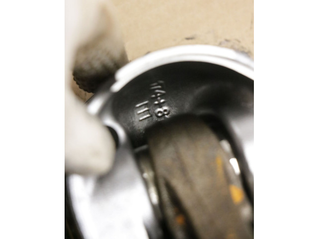  Поршень с шатуном D 5244 T12 174, 174  Volvo V70  