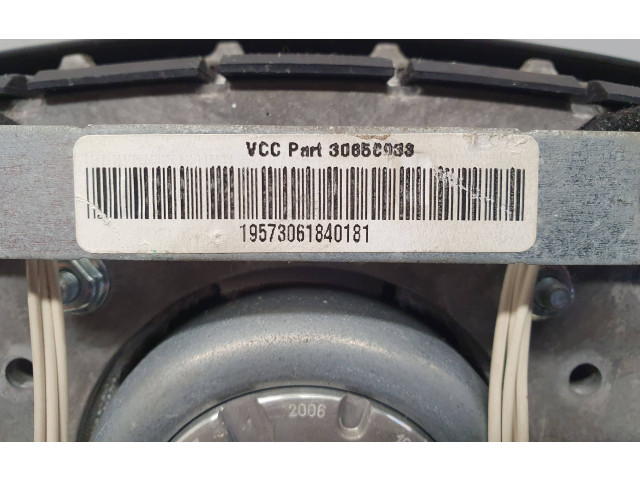 Подушка безопасности водителя 30754313, C9501G2290082   Volvo XC70