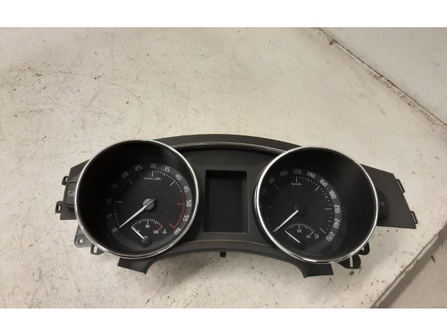 Панель приборов 3T1920841H   Skoda Superb B6 (3T)       