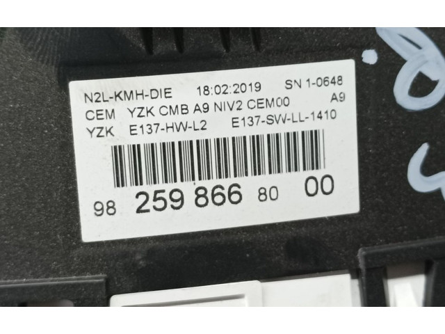 Спидометр (приборный щиток)    9825986680   Peugeot 2008 I