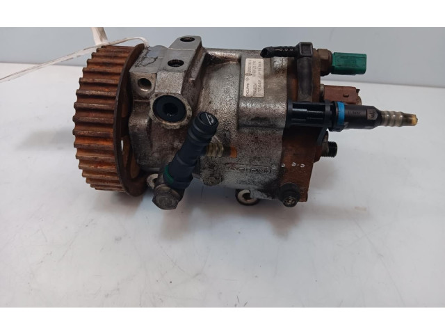 Топливный насос